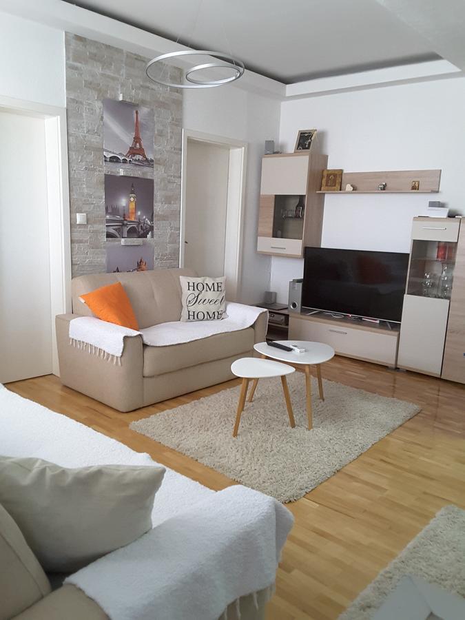 Apartment 韦莱斯 外观 照片